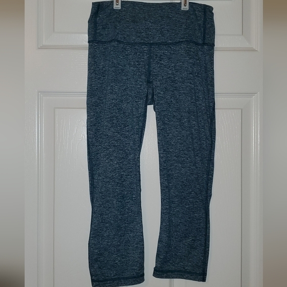 Patagonia Pants - PATAGONIA Centered Crops Leggings *Estimated Size XXS*